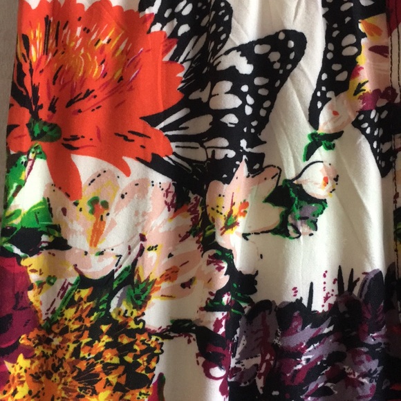 Honey & Lace Floral Butterfly Leggings - Picture 4 of 8